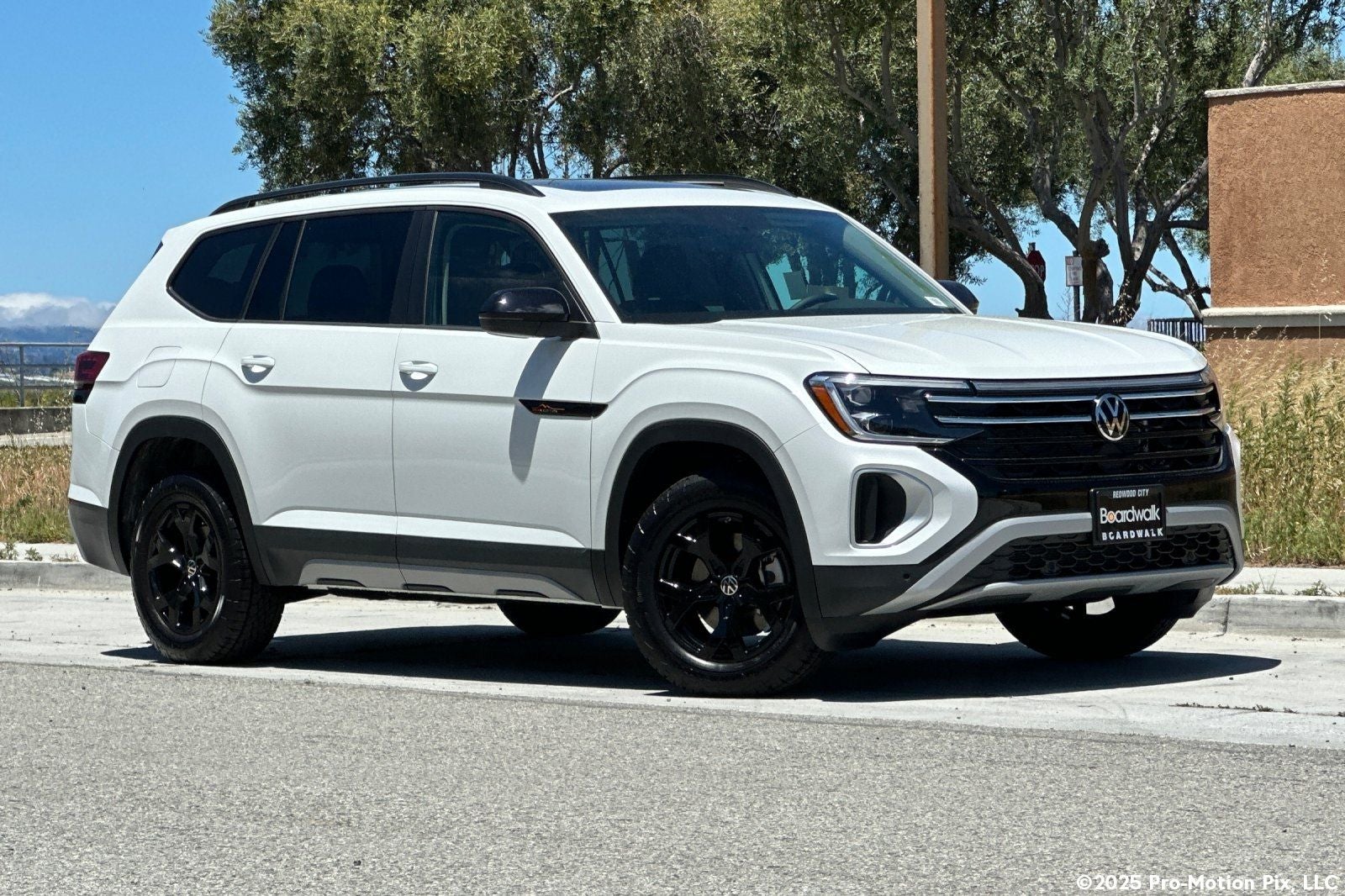 2026 Volkswagen Atlas 2.0T Peak Edition in Opal White Pearl — front three-quarter view