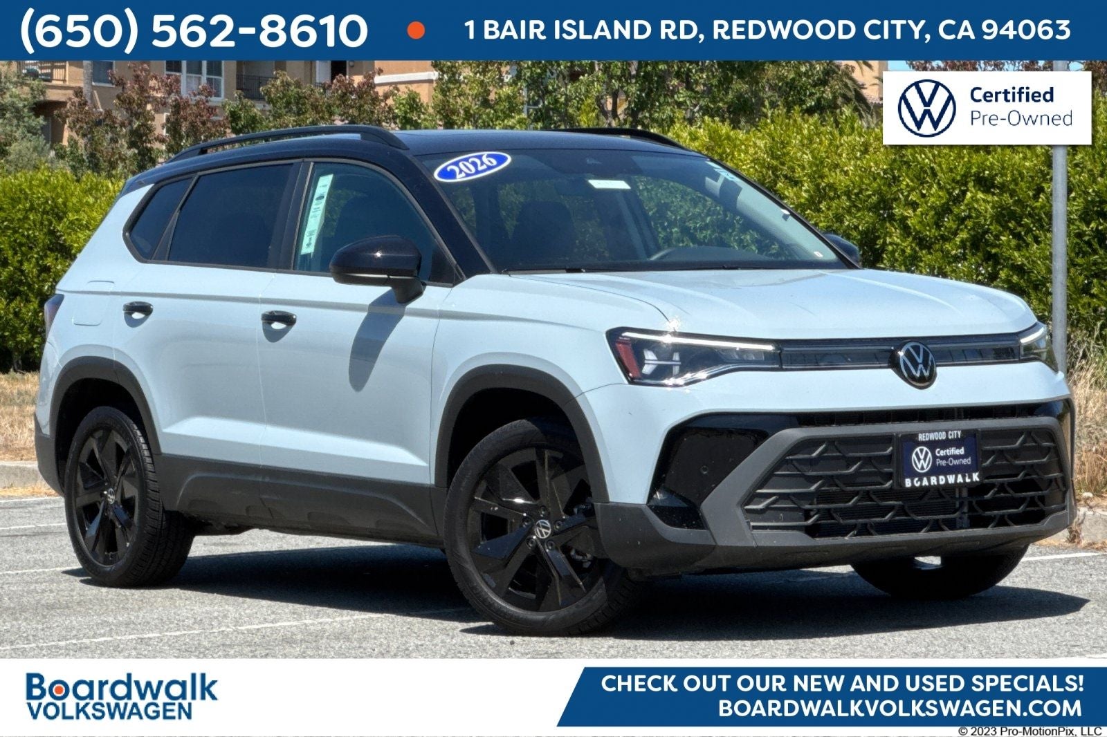 2026 Volkswagen Taos 1.5T SE Black in Monument Gray W/Dp Blk Rf — front three-quarter view